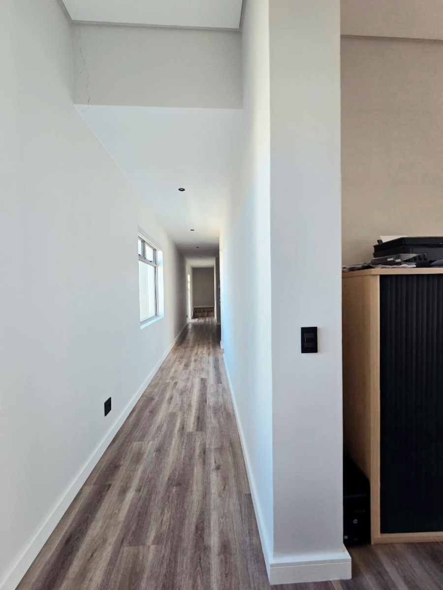 4 Bedroom Property for Sale in Oubaai Western Cape